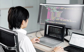 天门 ,php声明和调用变量的符号是什么？